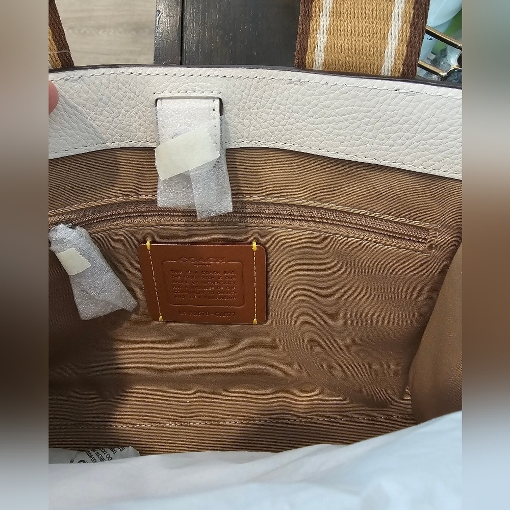 Coach Smith Tote Bag 24 - Picture 10 of 11